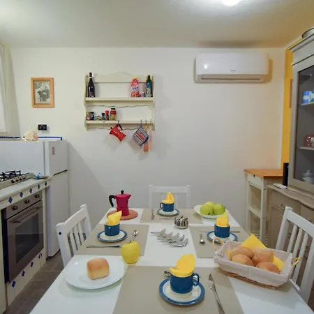 Hotell Appartament Maisonette Irma 3*